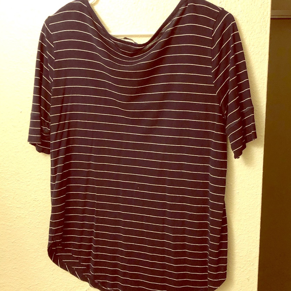 🌺🌺H&am Basic Top 🌺🌺 - Picture 2 of 4